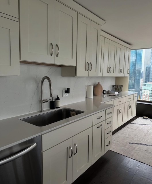 Lake Point Tower Kitchen — Stone City project
