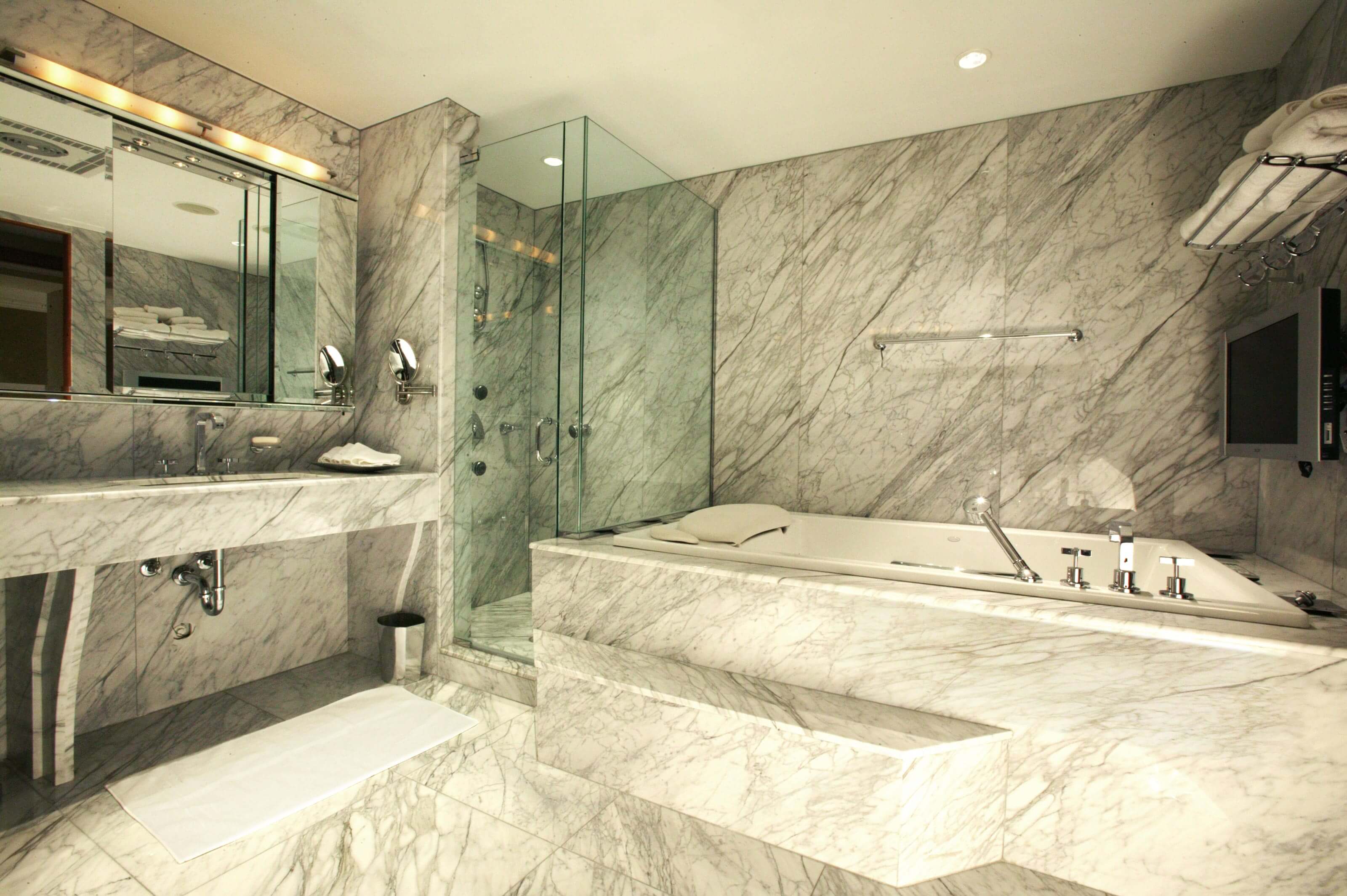 Modern Luxury Bath — Stone City project